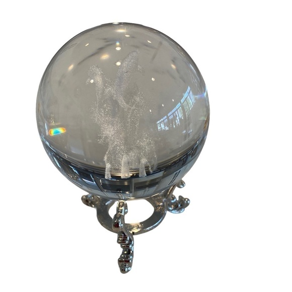 HDCRYSTALGIFTS 3D Crystal Decorative Ball Laser Engraved Dolphin Paperweight - Picture 5 of 14